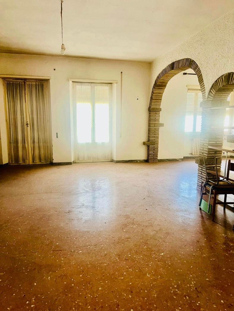 Appartamento in Via Roma 18, Oriolo Romano — foto 3 di 5