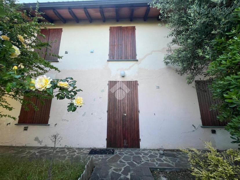 Villa in V. dei Gandazzi 118, Traversetolo — foto 2 di 5