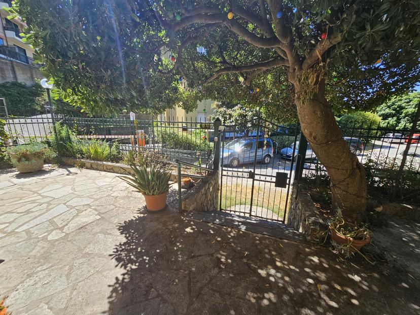 Villa in Via Rusca, Savona