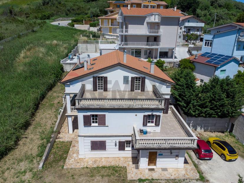 Villa, San Vito Chietino — foto 3 di 5