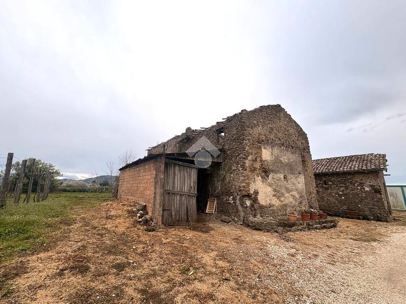 Rustico in Via Marco Polo 9, Lariano — foto 2 di 5