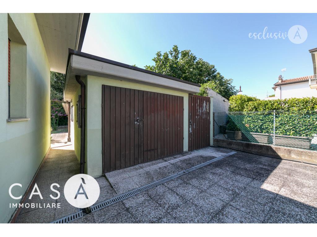 Casa indipendente in Via Cesenatico 187, Cesenatico