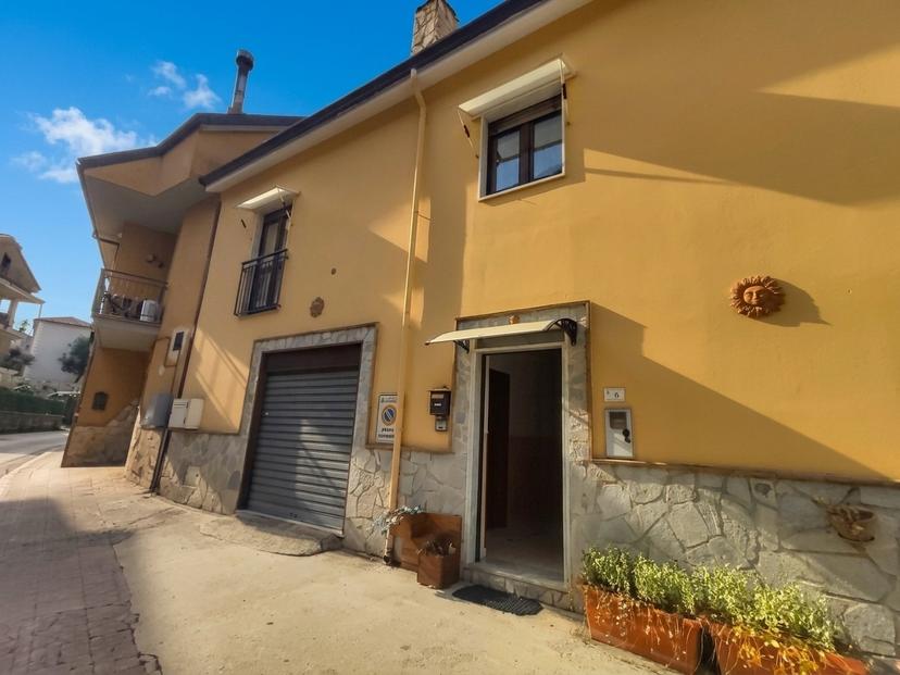 Casa indipendente in Via Michele Napoli 6, Solofra — foto 4 di 5