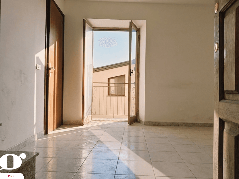 Casa indipendente in Via IV Novembre 34, Ficarra — foto 2 di 5