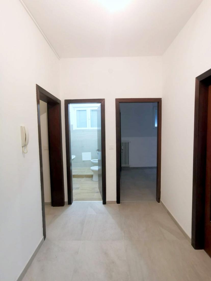 Trilocale in Via Tirana, Padova