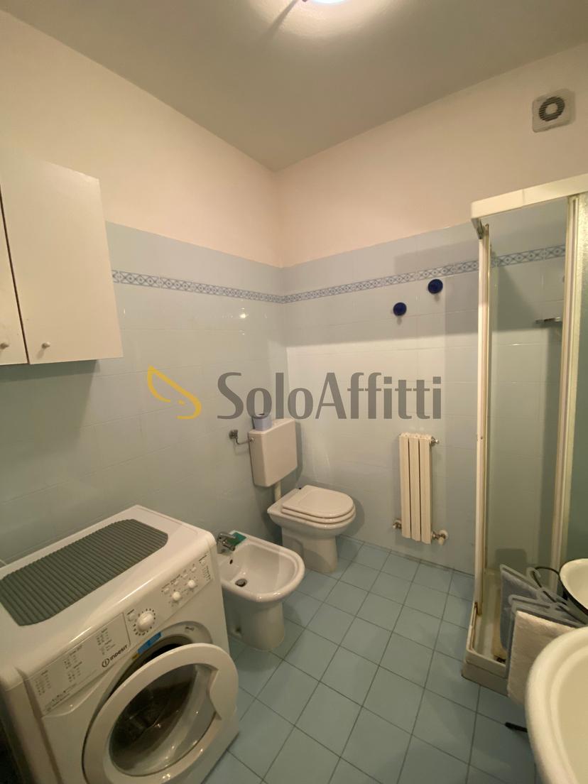 Stanza in appartamento in Via Genova 13, Bologna