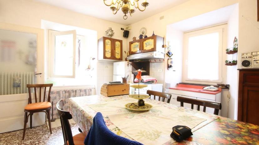 Casa indipendente in Via Romeo Lanfranconi 13, Alta Valle Intelvi — foto 2 di 5
