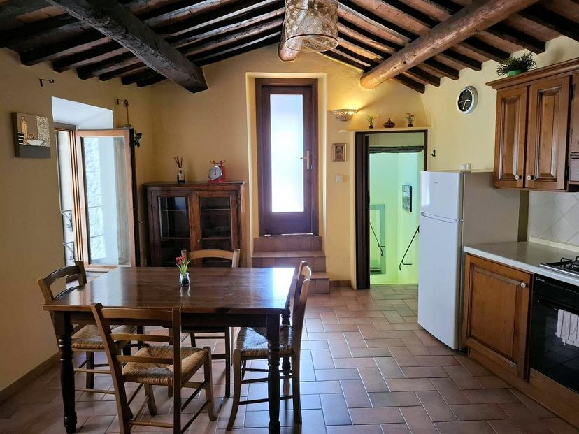 Trilocale in Corso Garibaldi 18, Sarteano — foto 3 di 5