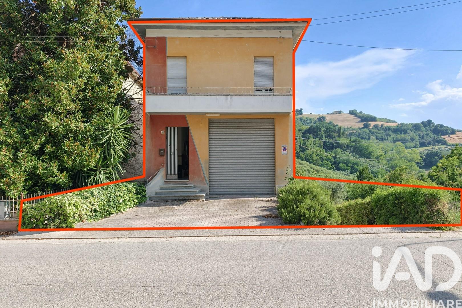 Villa in Viale Viale Trieste 52, Montottone
