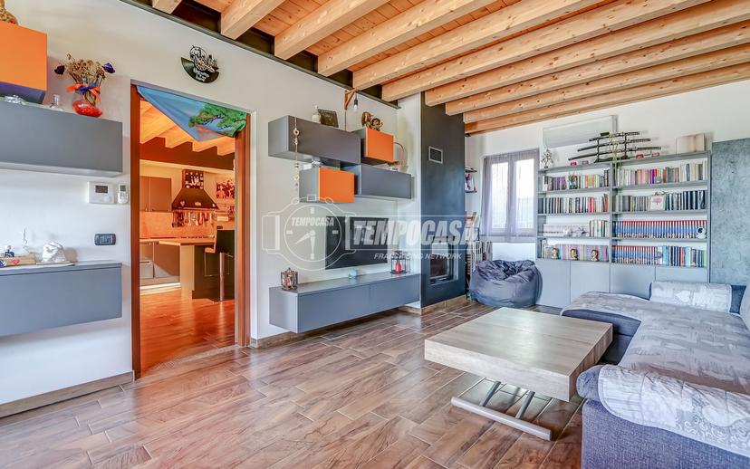 Villa in Via Niccolò Paganini, Bolladello-Peveranza 2, Cairate — foto 2 di 5