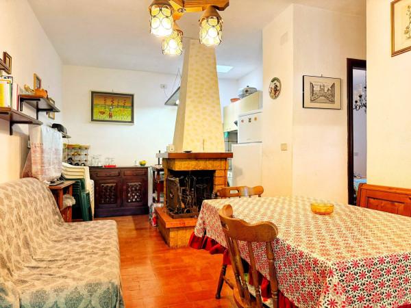 Villa plurifamiliare in Via delle Felci 51, Valentano — foto 3 di 5