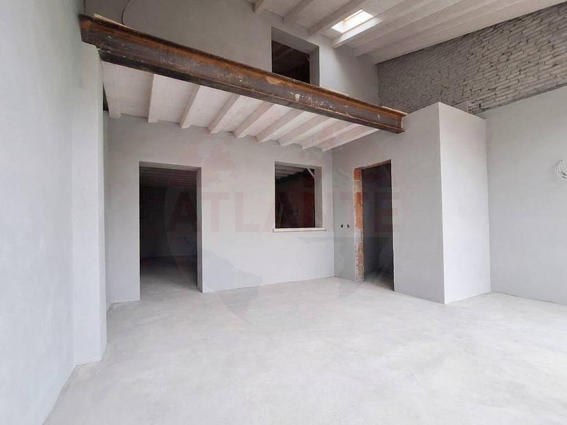 Trilocale in Via Dugalone 27 27, Travagliato — foto 2 di 5
