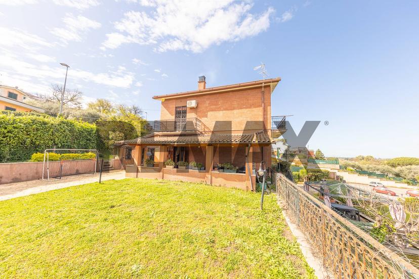 Villa in Via Tito Livio 20, Guidonia Montecelio — foto 3 di 5