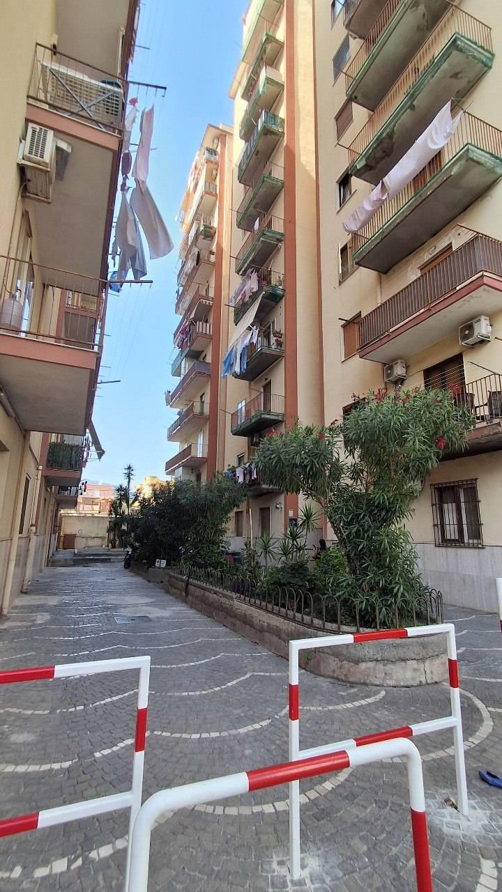 Trilocale in Via V. Veneto 390, Torre Annunziata — foto 3 di 5