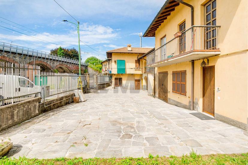 Trilocale, Barasso — foto 4 di 5
