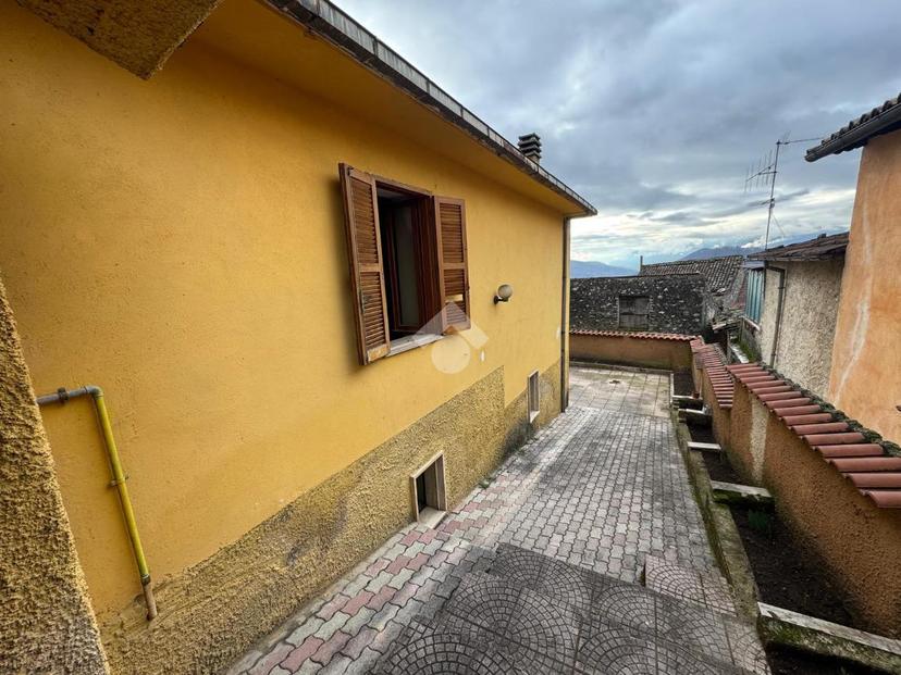 Casa indipendente in Via delle Gilberghe 61, Capistrello — foto 3 di 5