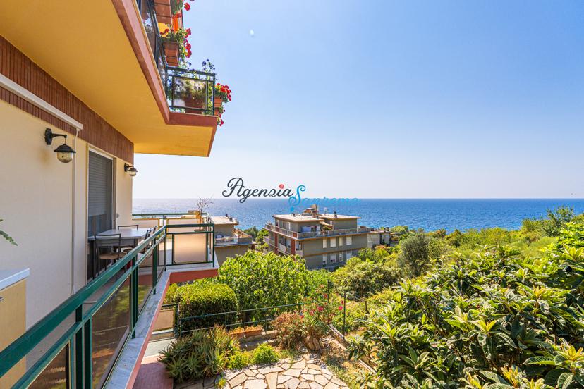 Trilocale in Via Buonmoschetto Snc, Sanremo