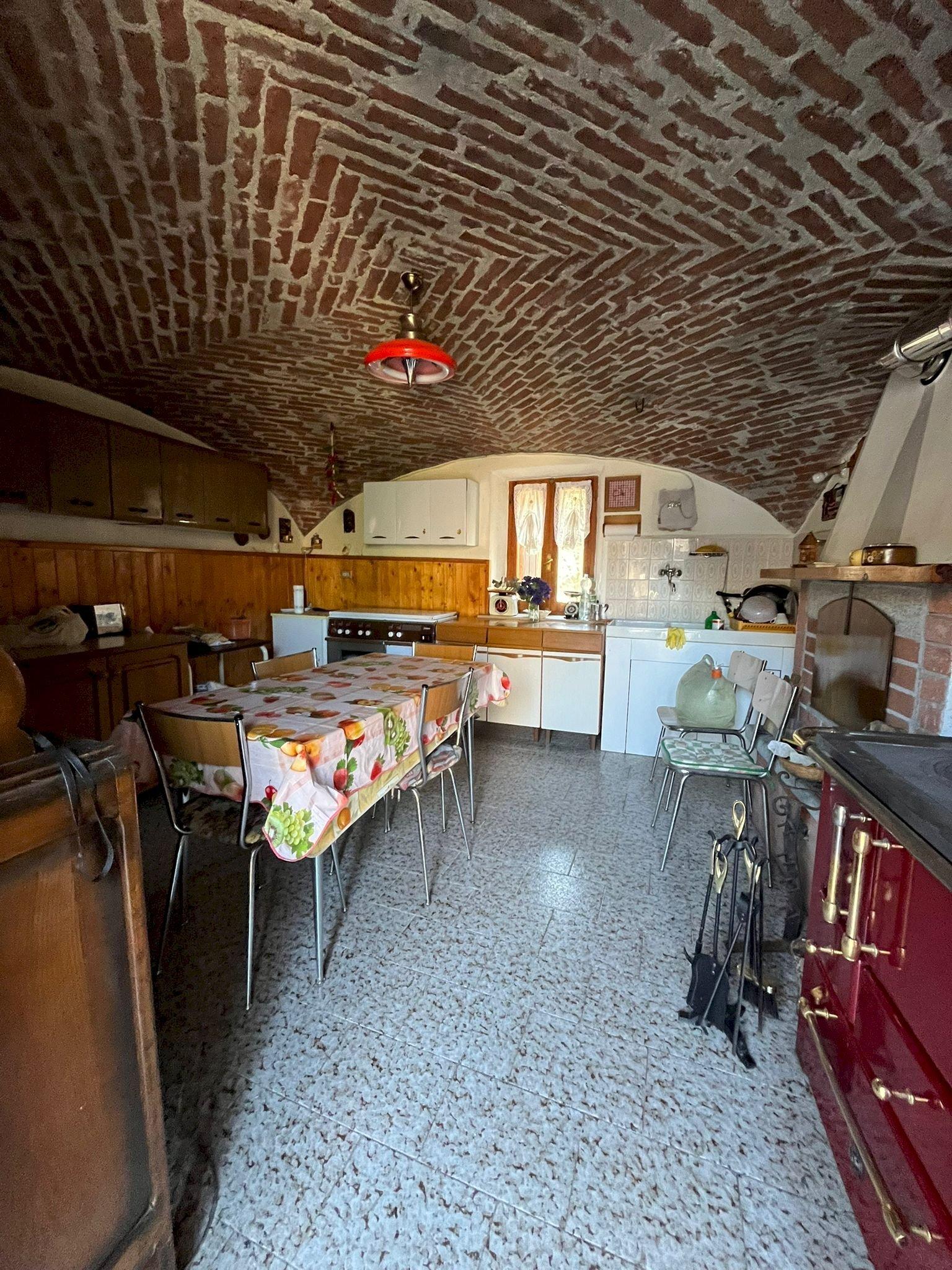 Porzione di casa in Borgata Tetrto Piglione, Roaschia
