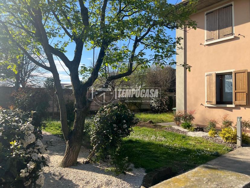 Casa indipendente in Via Falcone - Borsellino 30, Castrezzato — foto 3 di 5