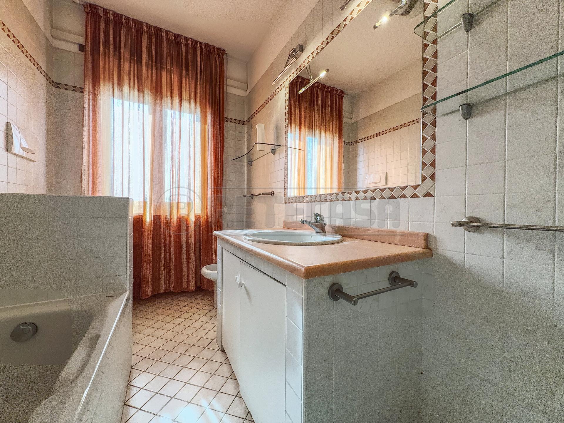 Appartamento in Via Duomo, Montecchio Maggiore