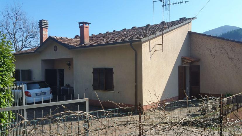 Villa bifamiliare in Via Provinciale San Romano, Piazza al Serchio — foto 5 di 5