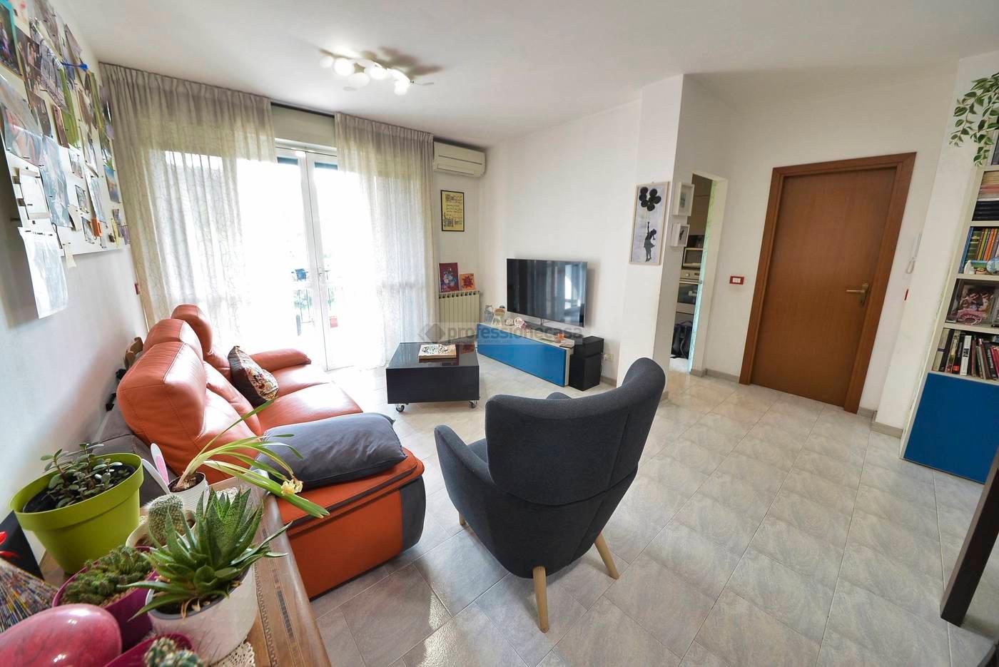 Quadrilocale in Via Monsignor Bandera 4, Desio