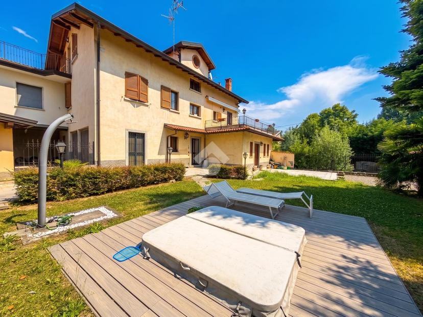 Villa in Via Cesare Battisti 1, Paladina — foto 4 di 5