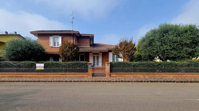 Casa indipendente in Via Alfieri 35, Novi di Modena — foto 2 di 5