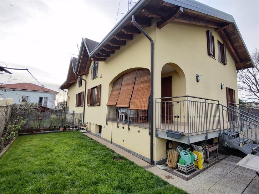 Villa, Cassano Magnago — foto 5 di 5