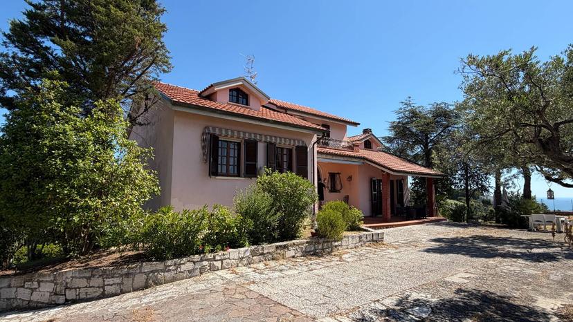 Villa in Contrada Colle Sant'Angelo 18, Monteprandone