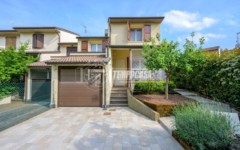 Villa a schiera in Via Alcide De Gasperi, Ozzano dell'Emilia — foto 3 di 5