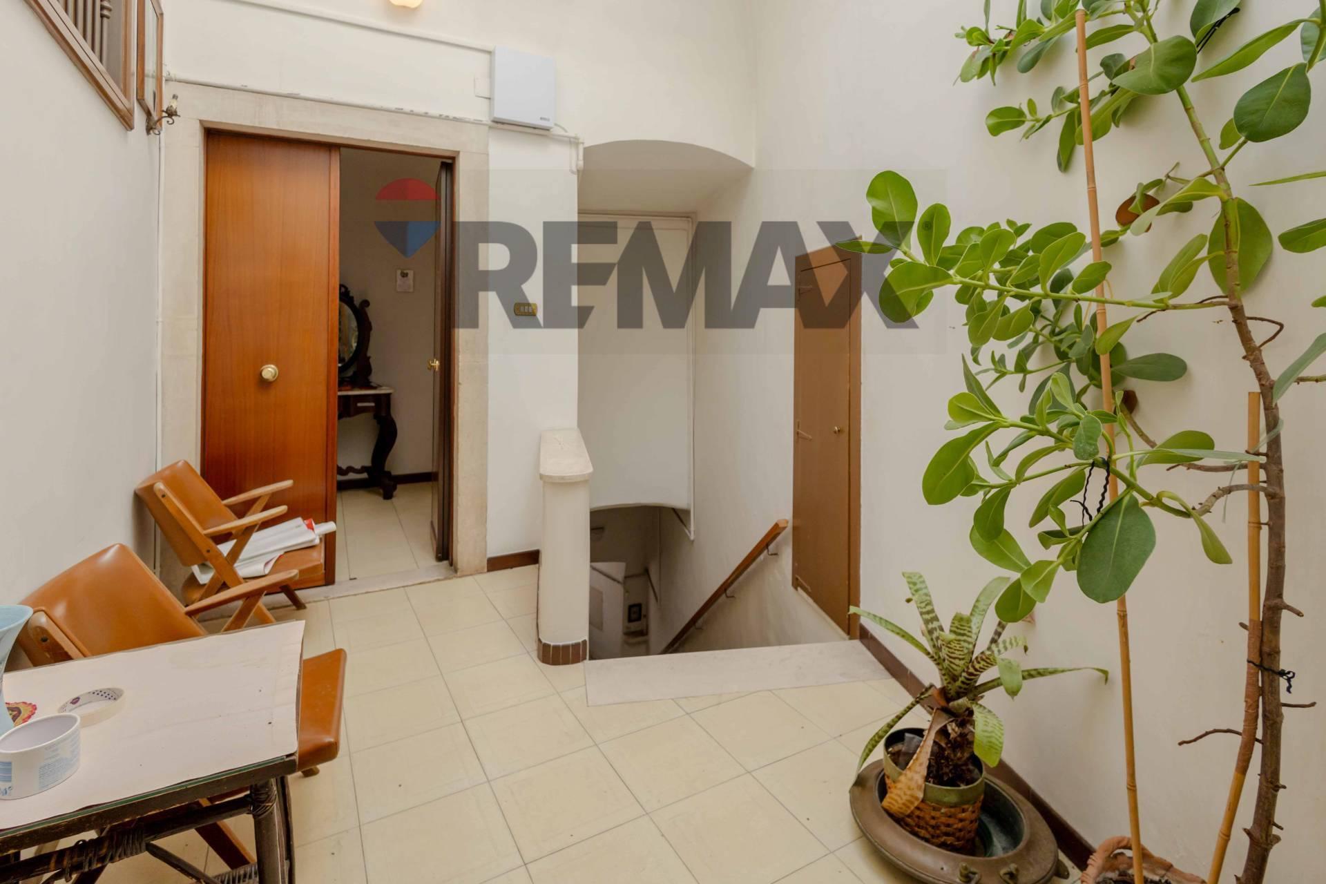 Casa indipendente in Via Crocifisso 52, Bitonto