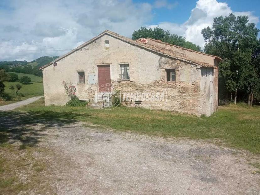 Casa indipendente in Via dei Lubachi, Fratte Rosa — foto 4 di 5