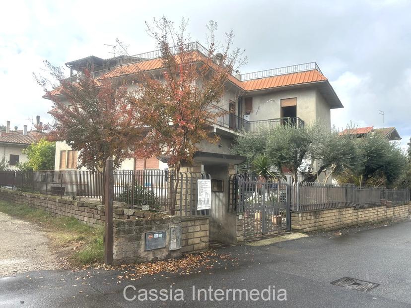 Attico in Via Aldo Moro 102, Nepi — foto 3 di 5