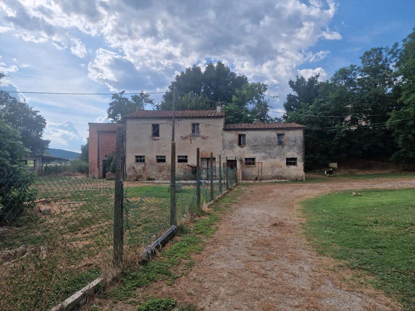 Casale, Lucignano — foto 3 di 5