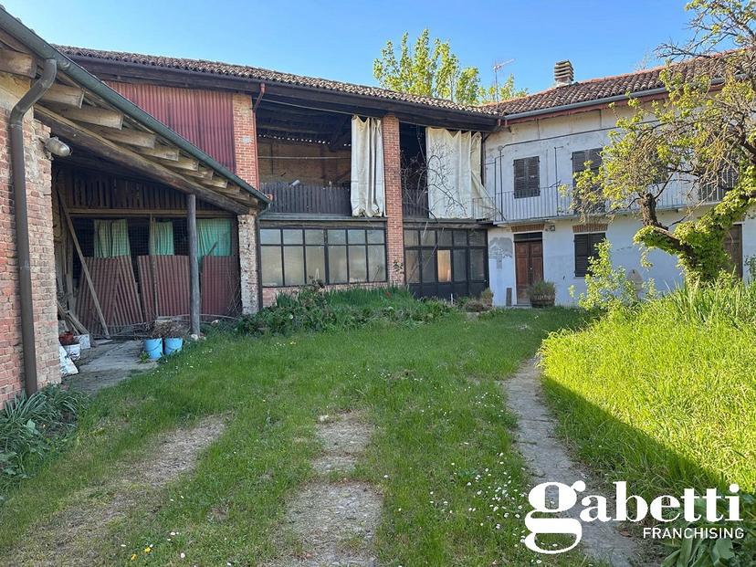 Casa indipendente in Via Casale 13, Montemagno — foto 2 di 5