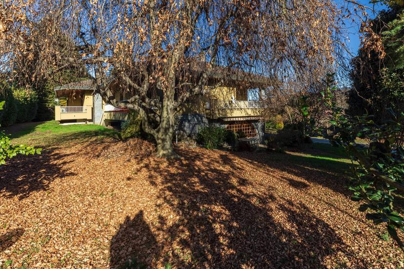 Villa in Via Cavour 65, Buguggiate — foto 2 di 5