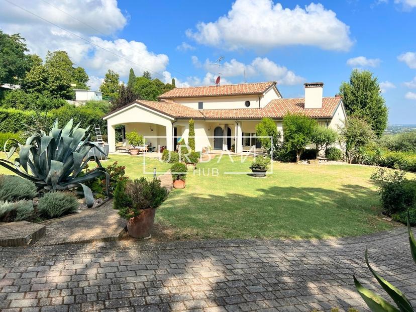 Villa unifamiliare in Via Giovanni XXIII, Longiano — foto 3 di 5