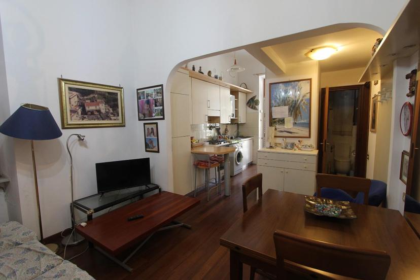 Quadrilocale, La Spezia