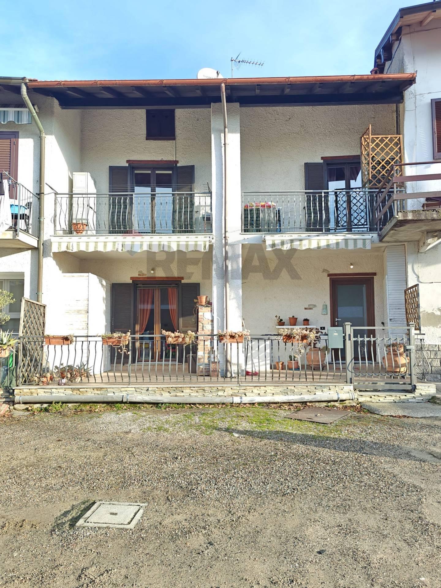 Trilocale in Via Roma 111, Bardello con Malgesso e Bregano