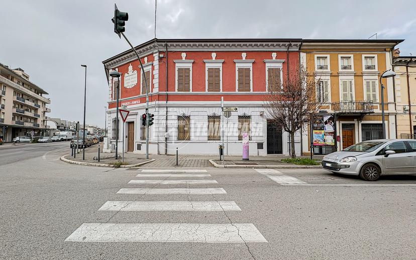 Trilocale in Via Giuseppe Garibaldi 45, Savignano sul Rubicone — foto 4 di 5