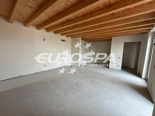 Quadrilocale in Via Borgosale, Ranica — foto 2 di 5