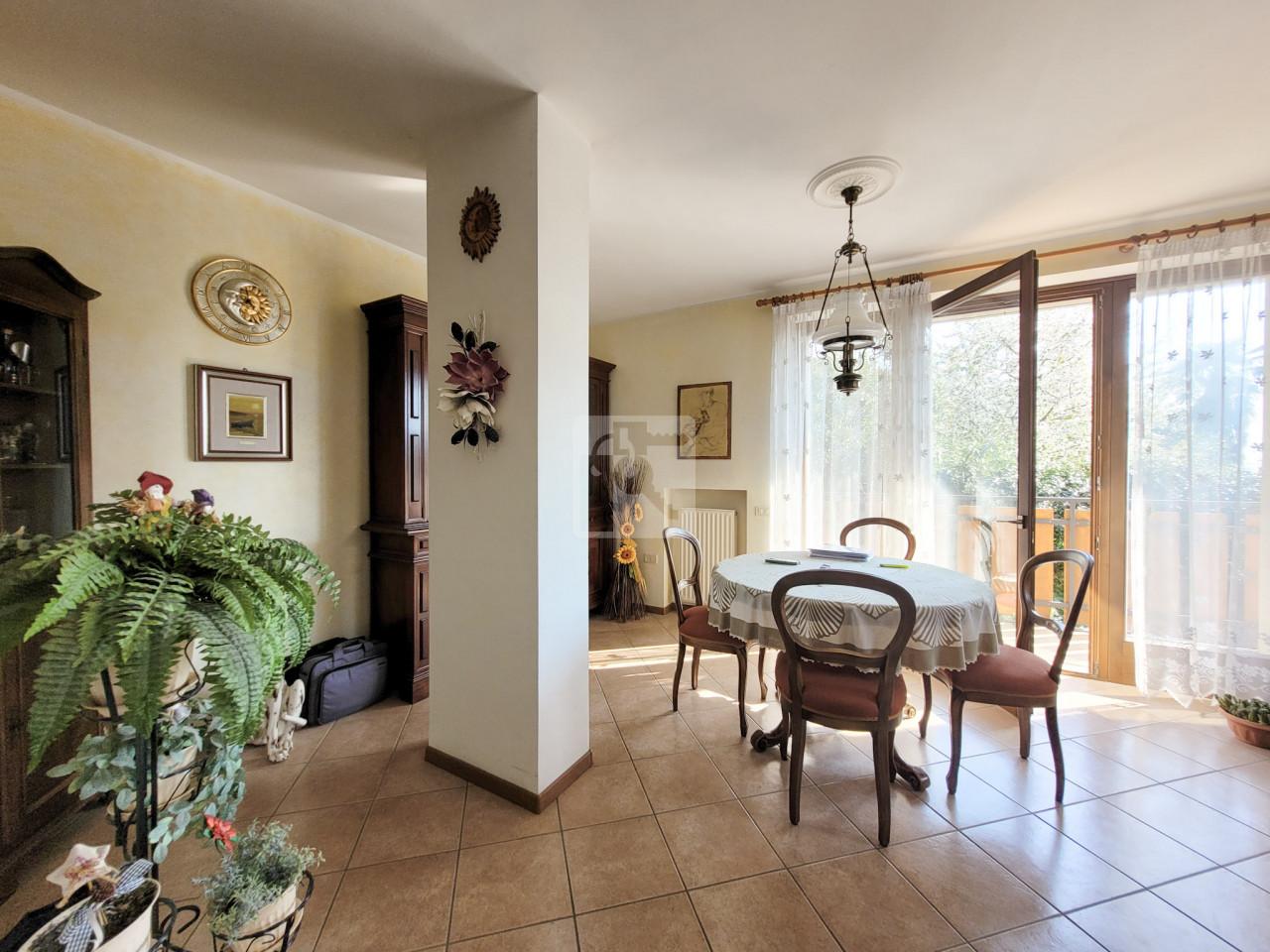 Villa a schiera in Piazza Vittoria, Arco
