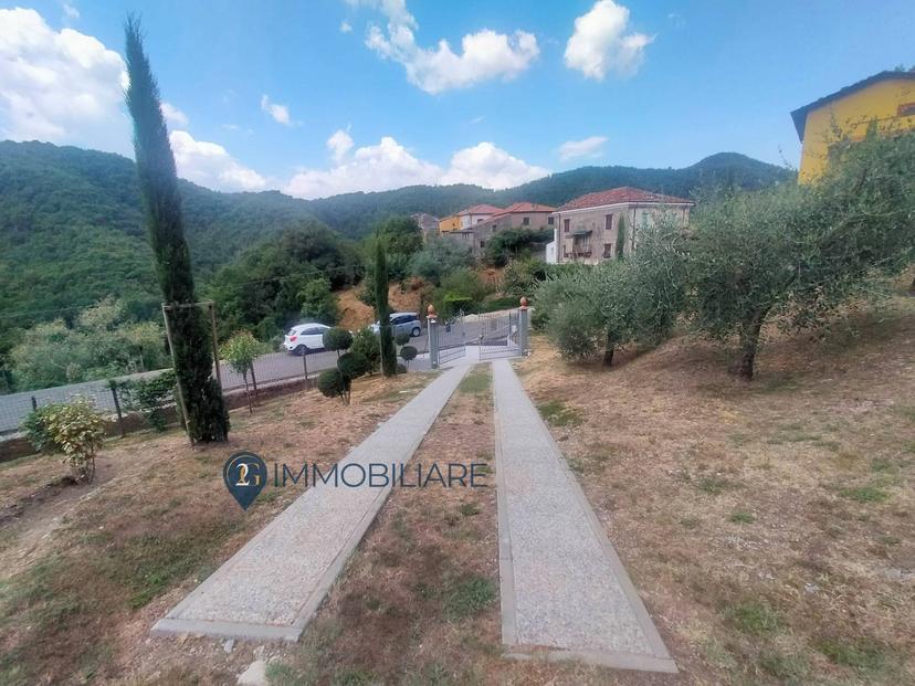 Casa indipendente in Strada Provinciale 10 2, Fivizzano — foto 2 di 5