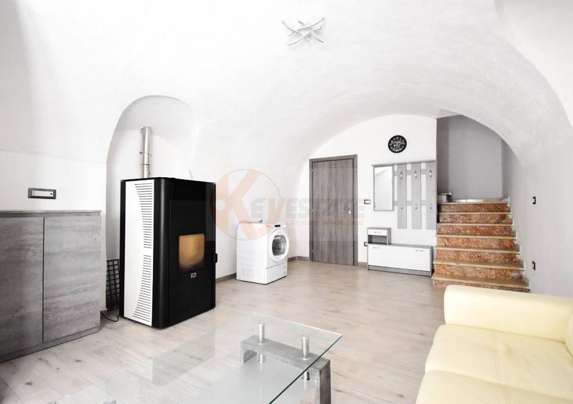 Casa indipendente in Via Umberto I 60, Thiesi — foto 2 di 5
