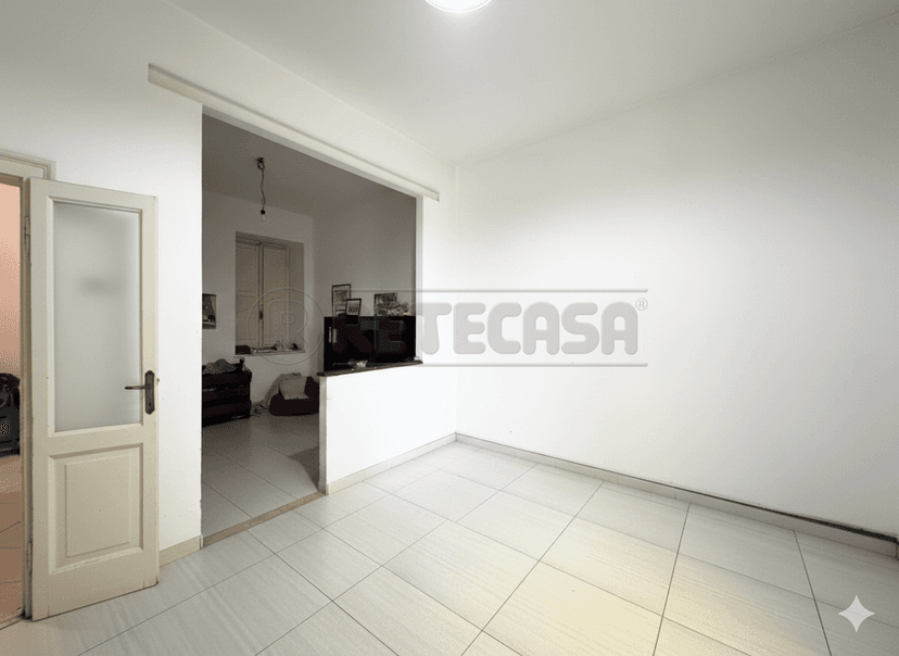 Trilocale in Piazza della Vittoria, Castelleone — foto 4 di 5