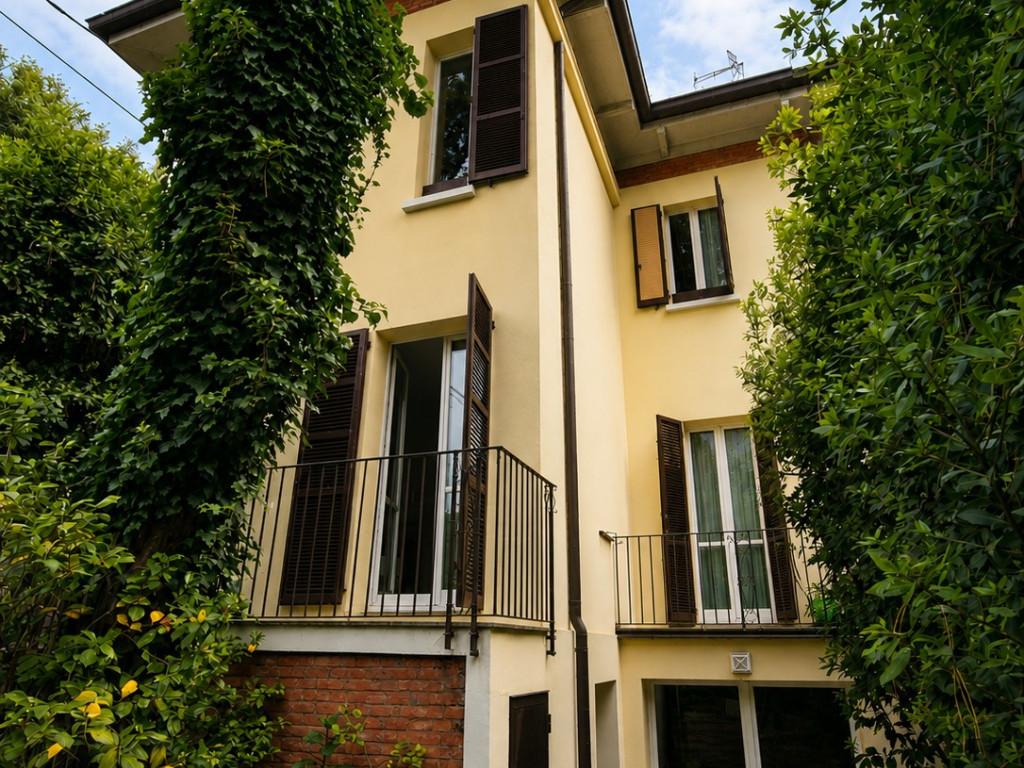 Porzione di casa in Viale Spazzoli, Forlì