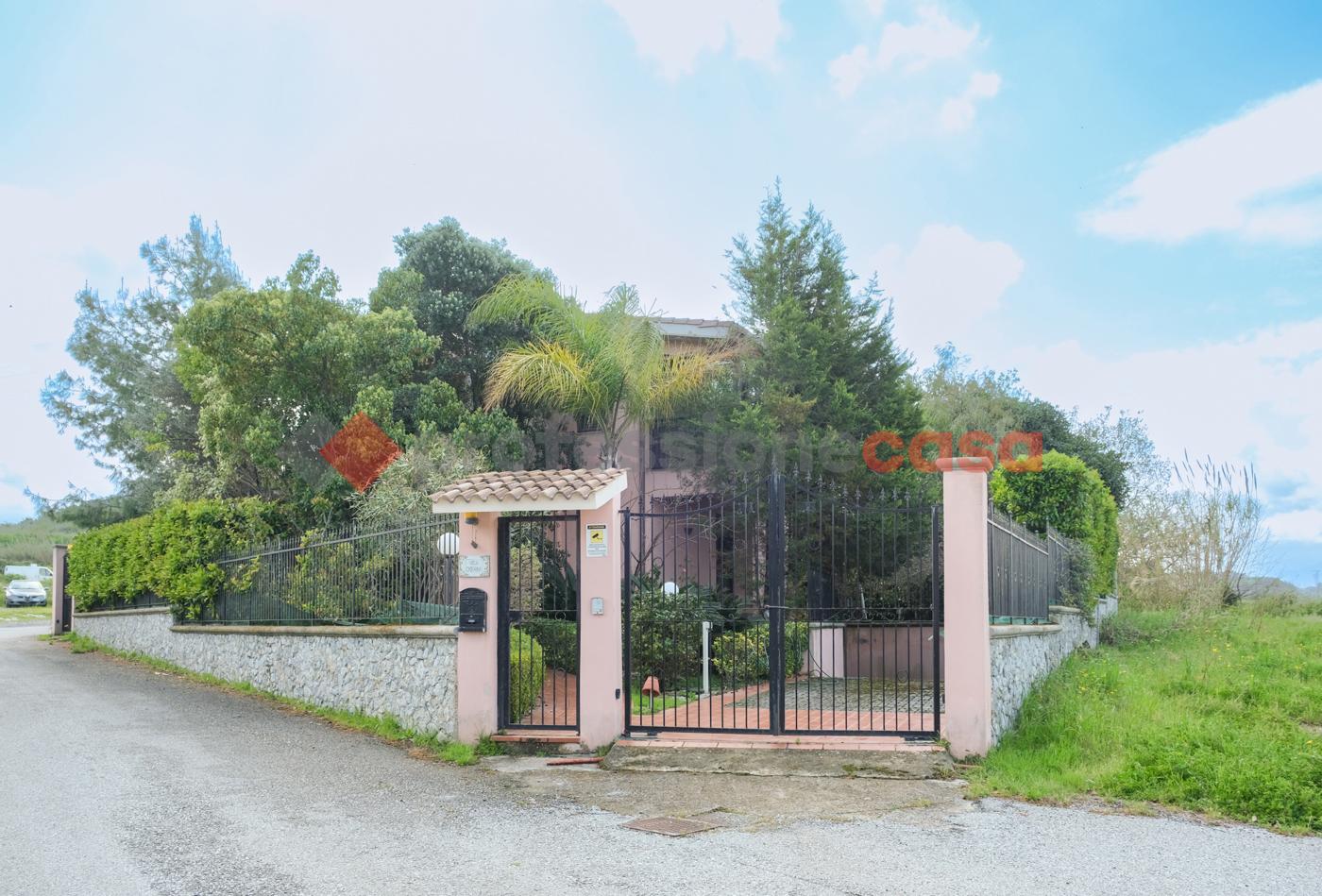Villa in Via Professore Gaetano Martino 36, San Filippo del Mela