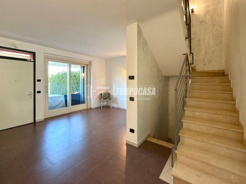 Villa a schiera in Via Unità d'Italia 10, Camparada — foto 2 di 5