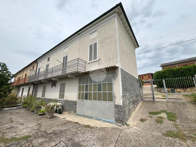 Casa indipendente in Via Roma 76, Grana Monferrato — foto 2 di 5